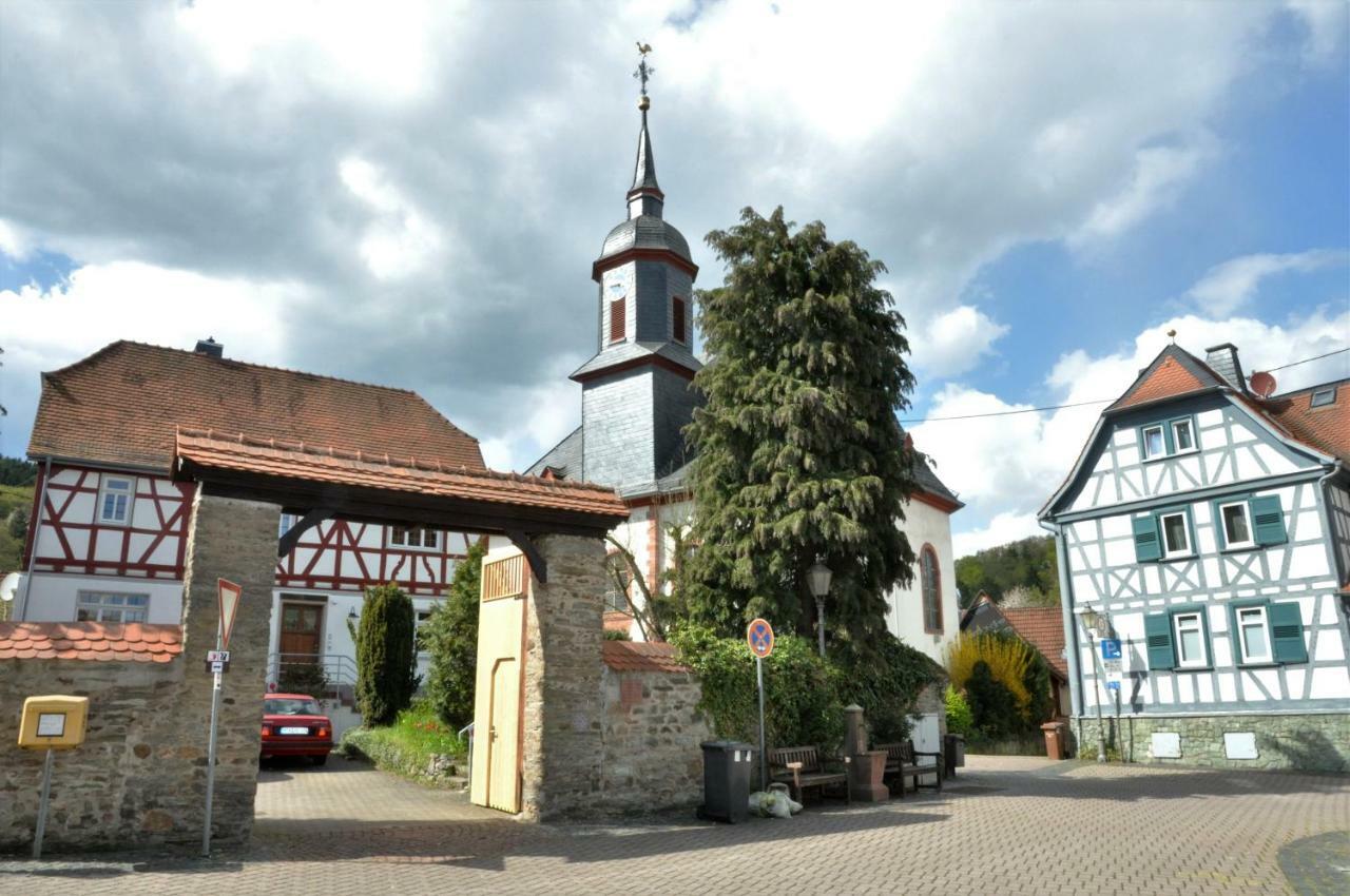 Apartmenthaus Am Zimmerplatz Hofheim am Taunus Exterior photo
