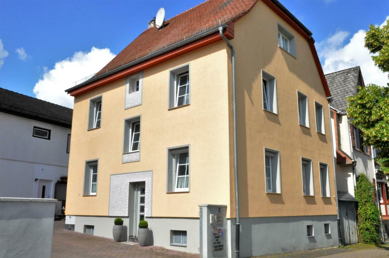 Apartmenthaus Am Zimmerplatz Hofheim am Taunus Exterior photo